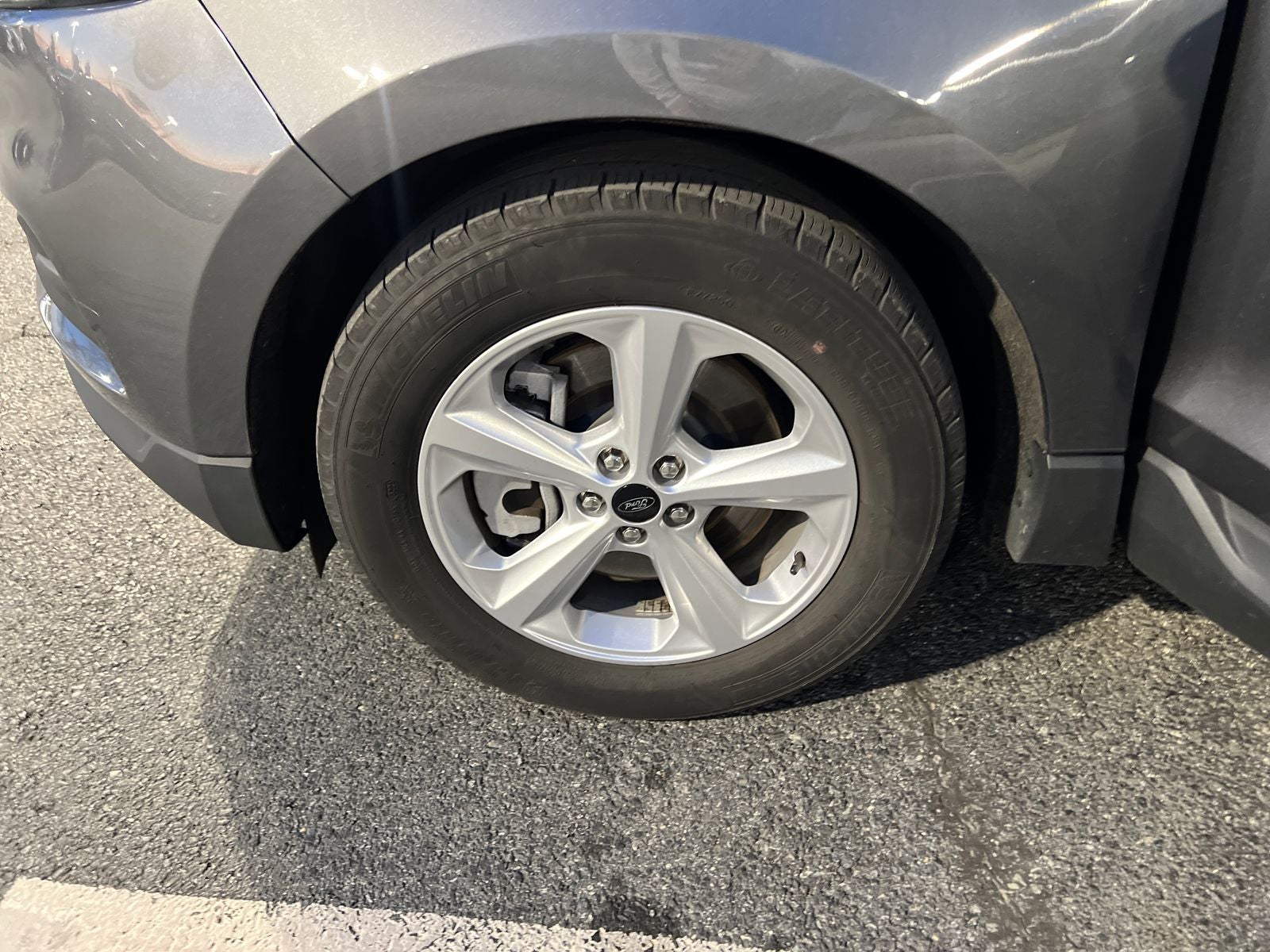 2024 Ford Edge SE