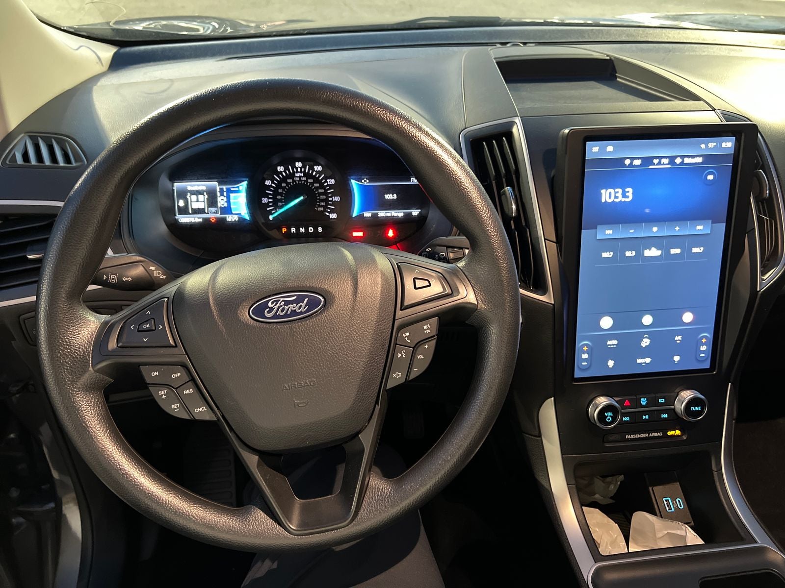2024 Ford Edge SE