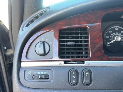 2009 Lincoln Town Car Signature Limited