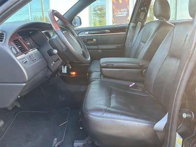 2009 Lincoln Town Car Signature Limited