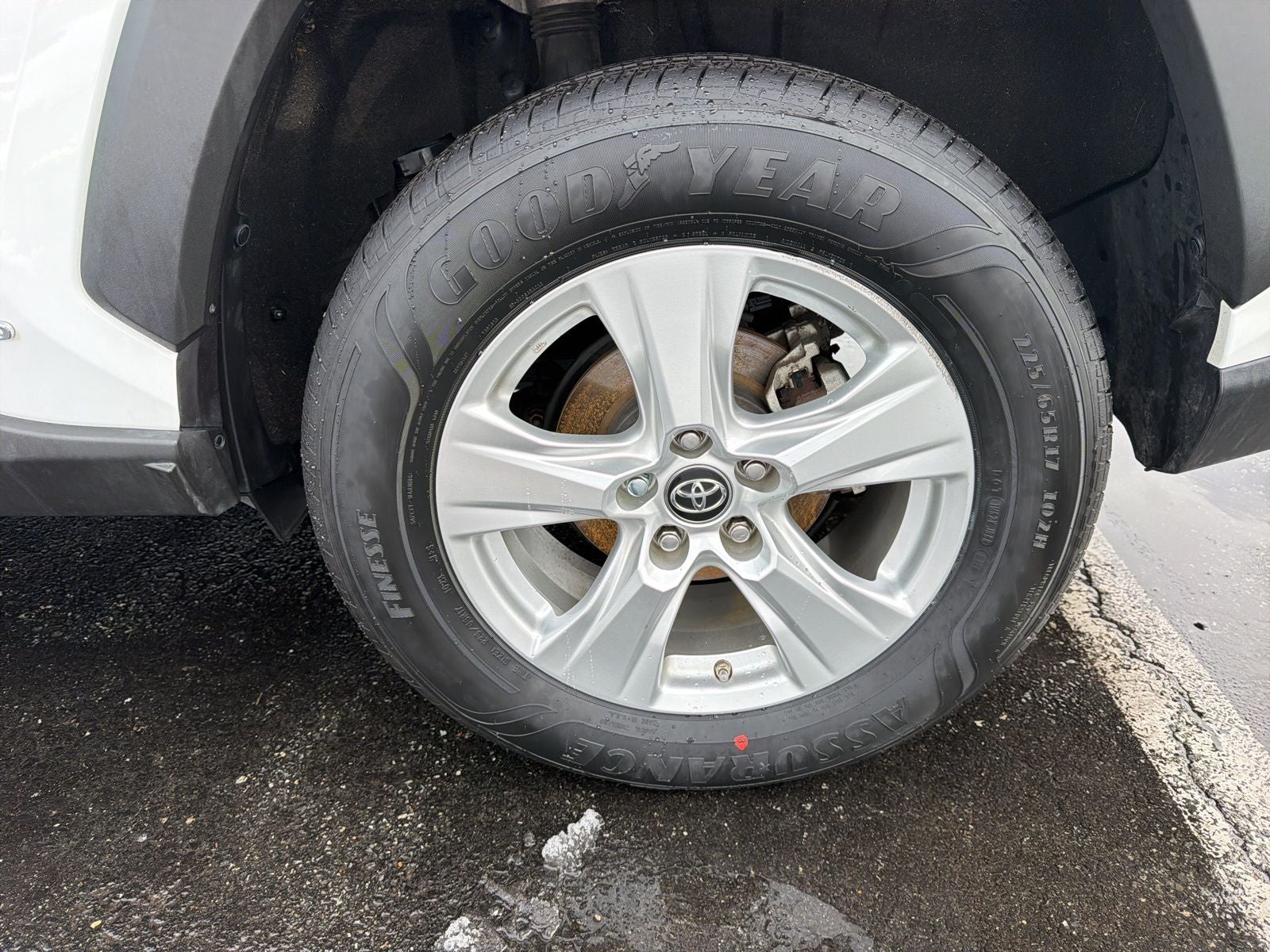 2020 Toyota RAV4 Hybrid LE