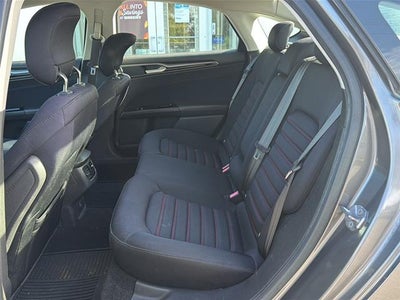2013 Ford Fusion SE