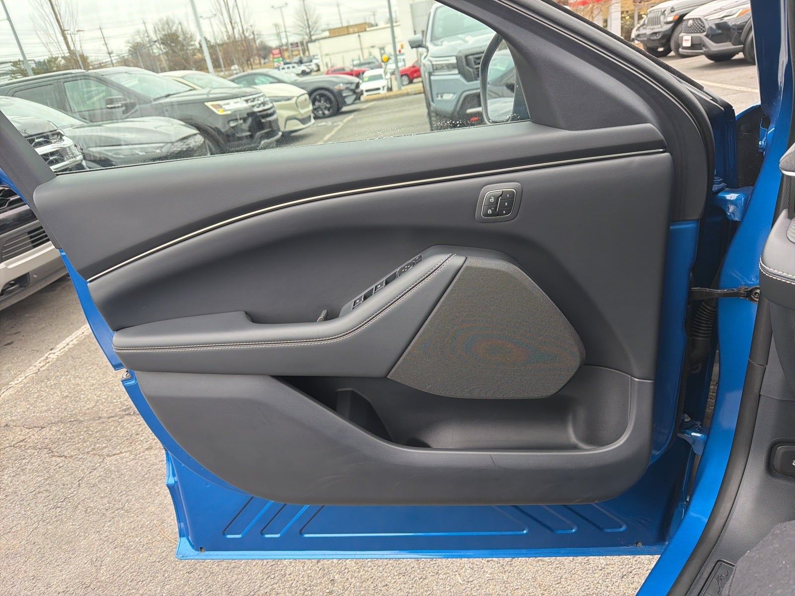 2025 Ford Mustang Mach-E Select