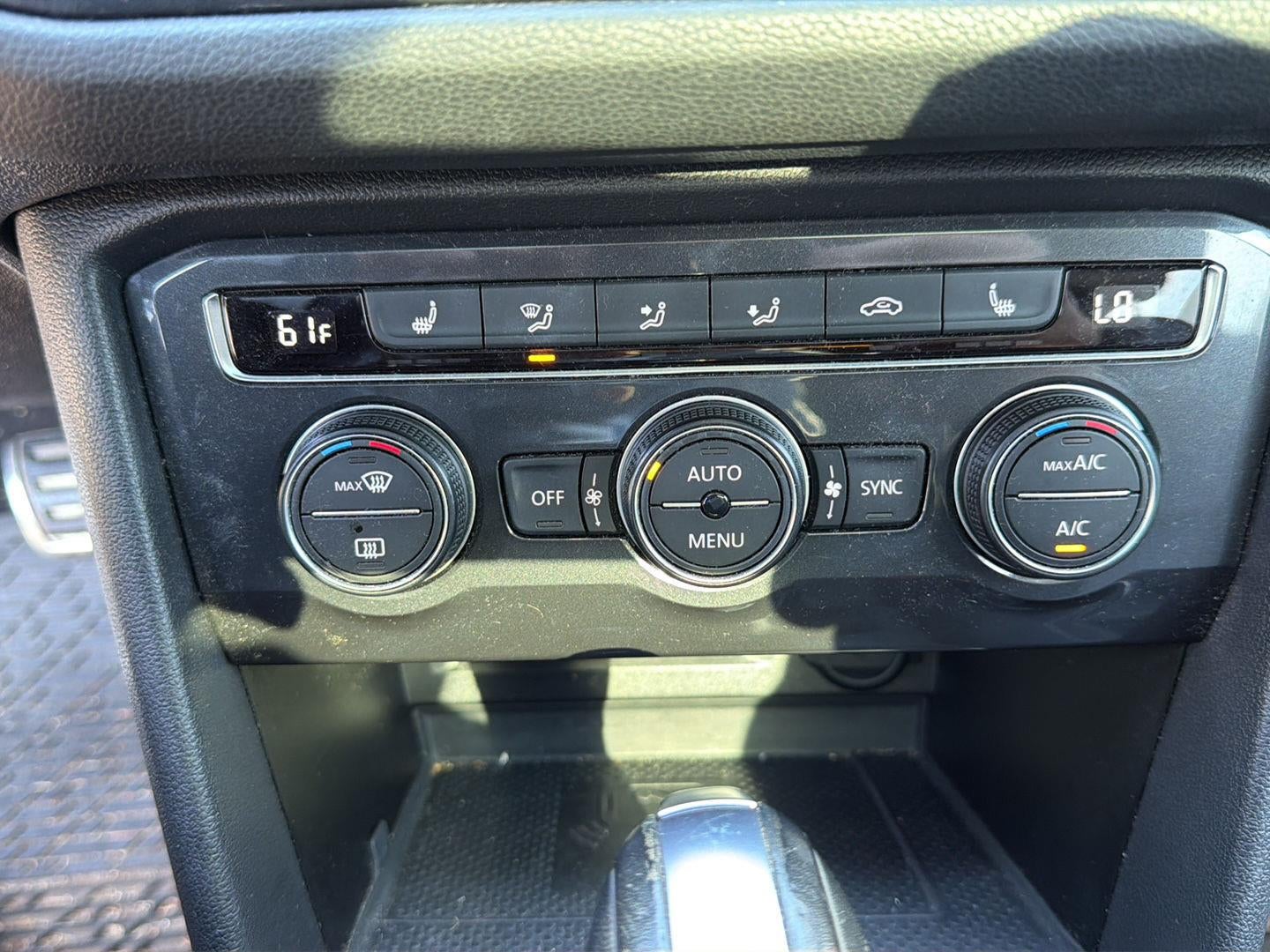 2021 Volkswagen Tiguan SE R-Line Black
