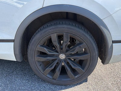 2021 Volkswagen Tiguan SE R-Line Black