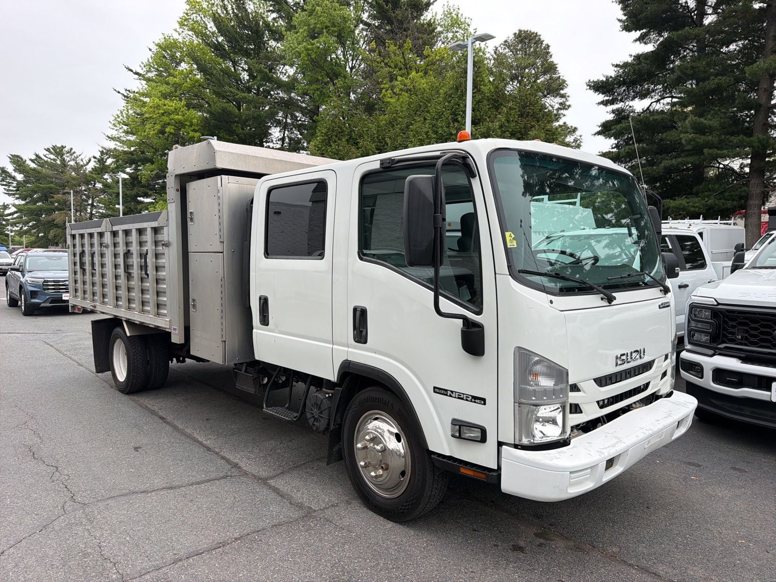 2018 Isuzu NPR Base