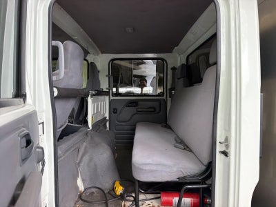 2018 Isuzu NPR Base