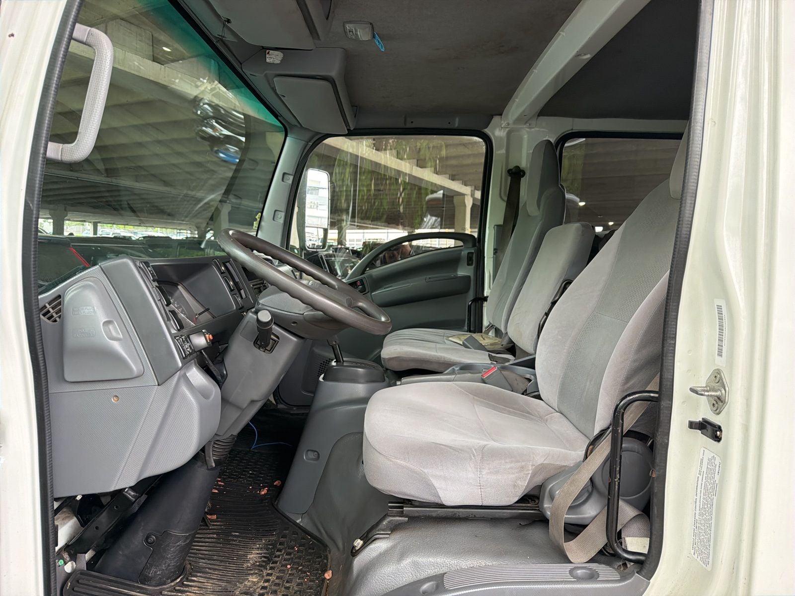 2018 Isuzu NPR Base
