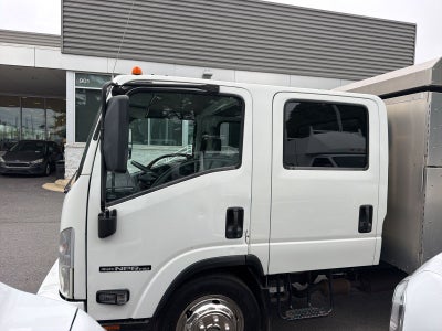 2018 Isuzu NPR Base