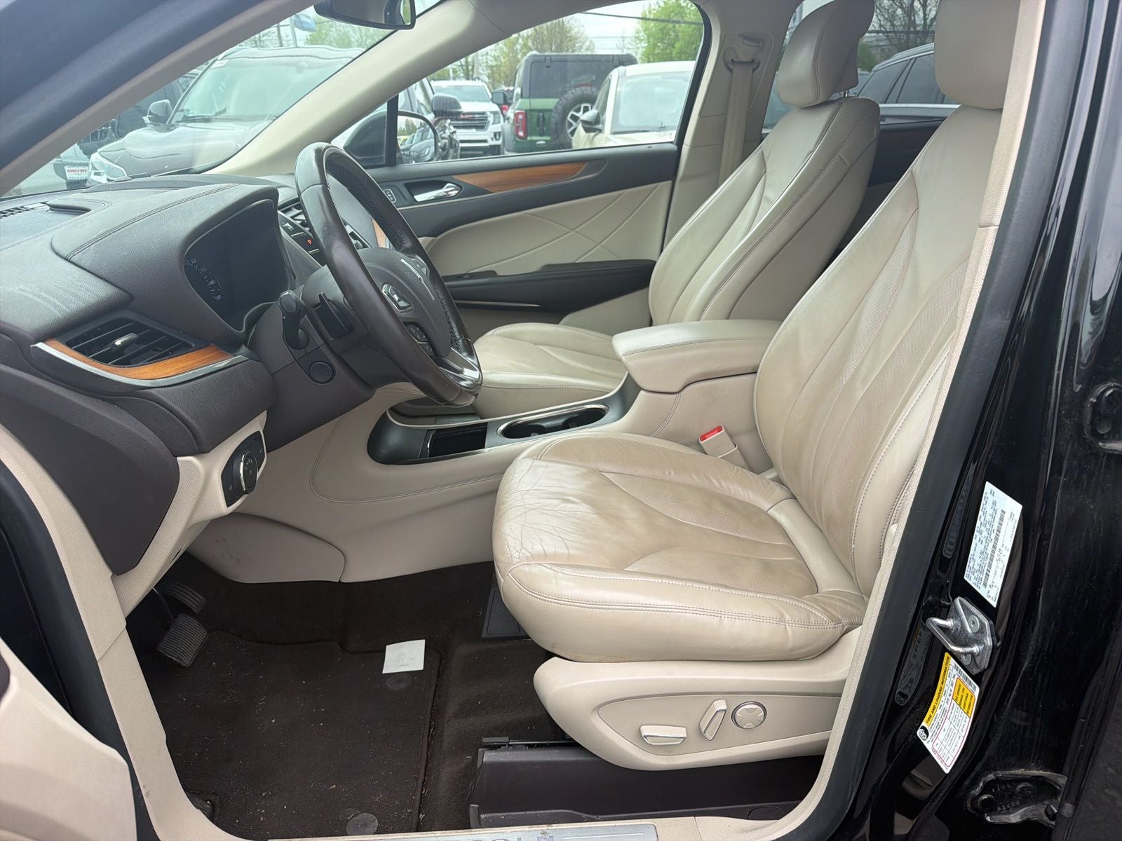 2019 Lincoln MKC Select