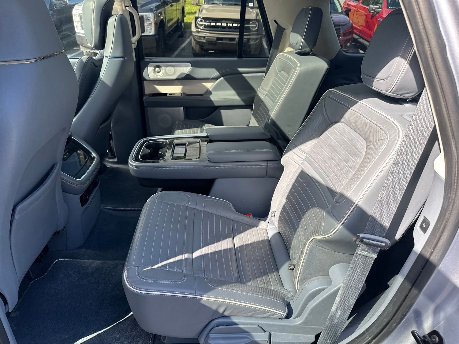 2022 Lincoln Navigator Black Label