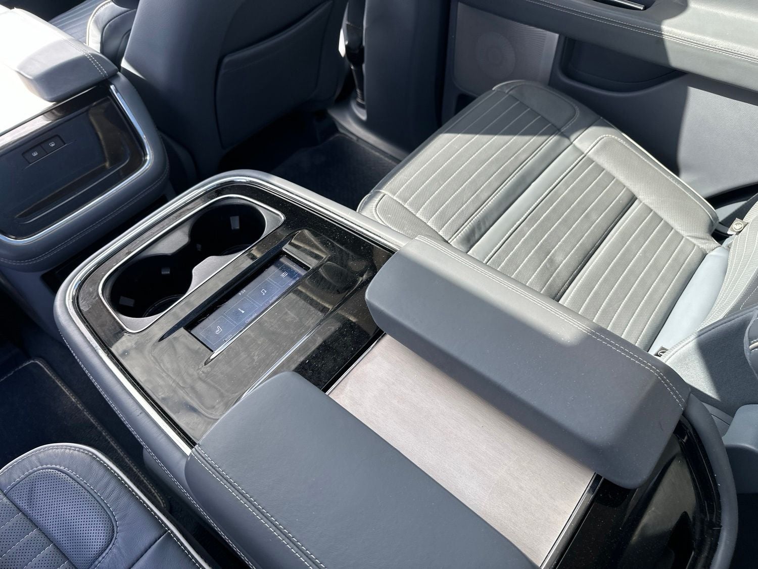 2022 Lincoln Navigator Black Label