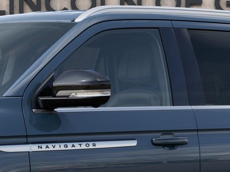 2027 Lincoln Navigator Premiere