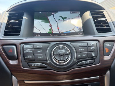 2018 Nissan Pathfinder Platinum