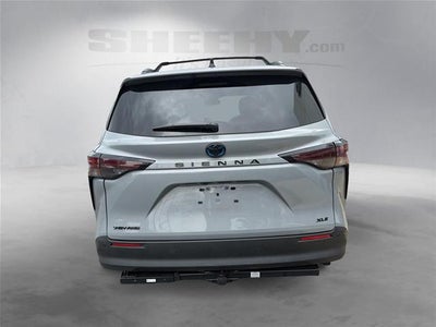 2025 Toyota Sienna Woodland Edition