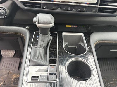 2025 Toyota Sienna Woodland Edition