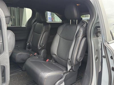 2025 Toyota Sienna Woodland Edition