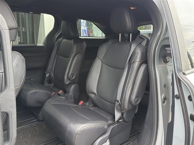 2025 Toyota Sienna Woodland Edition