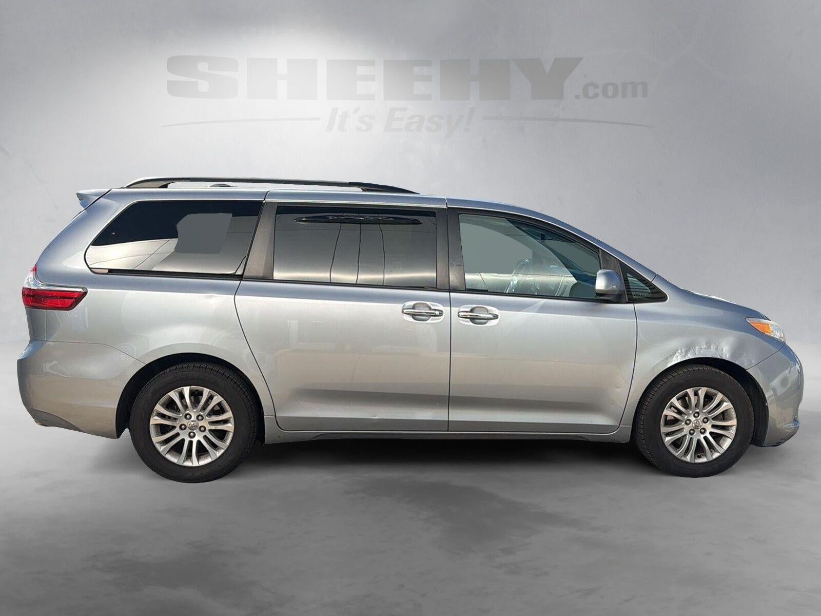 2015 Toyota Sienna XLE Premium 8-Passenger