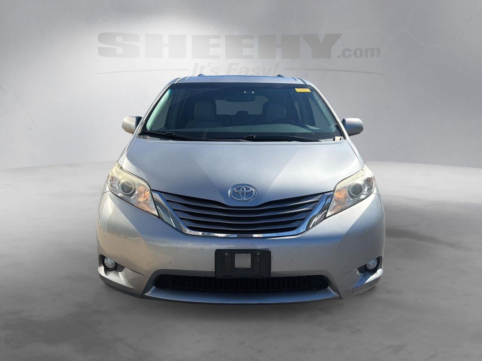 2015 Toyota Sienna XLE Premium 8-Passenger