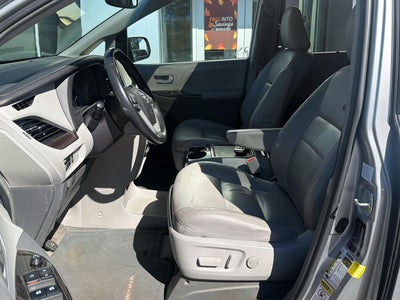 2015 Toyota Sienna XLE Premium 8-Passenger