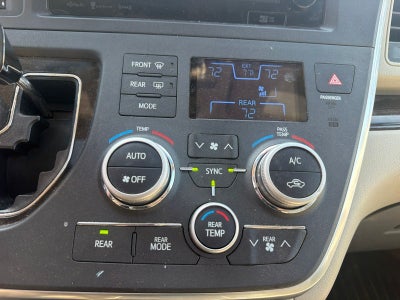 2017 Toyota Sienna XLE 8 Passenger