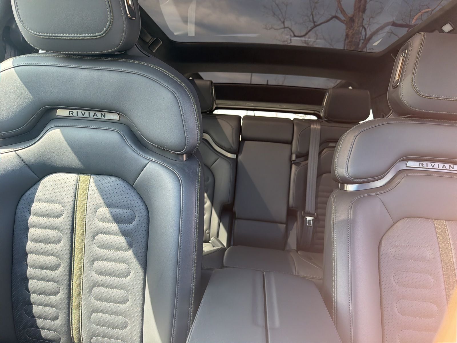 2022 Rivian R1S Launch Edition