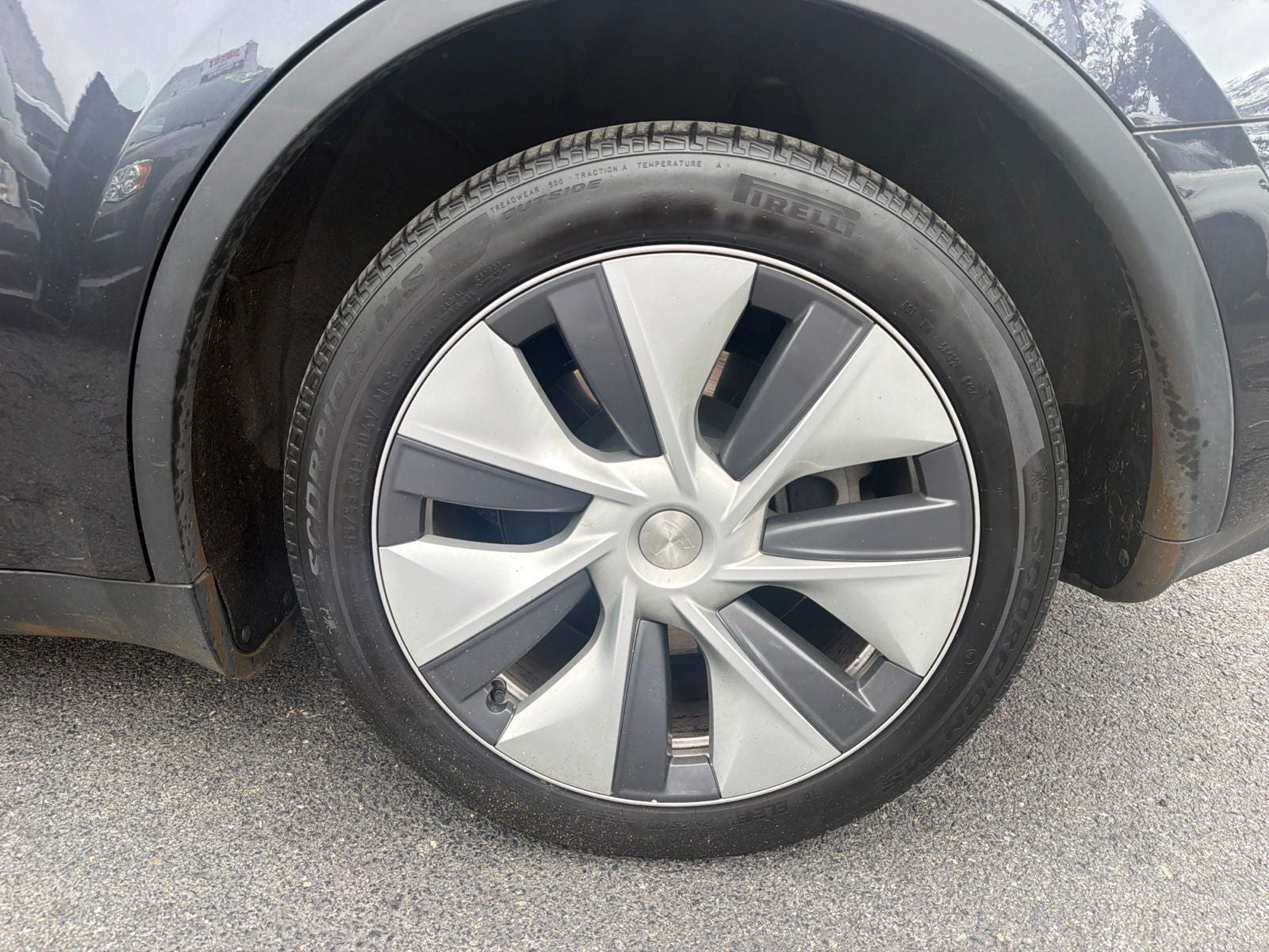 2024 Tesla Model Y Long Range