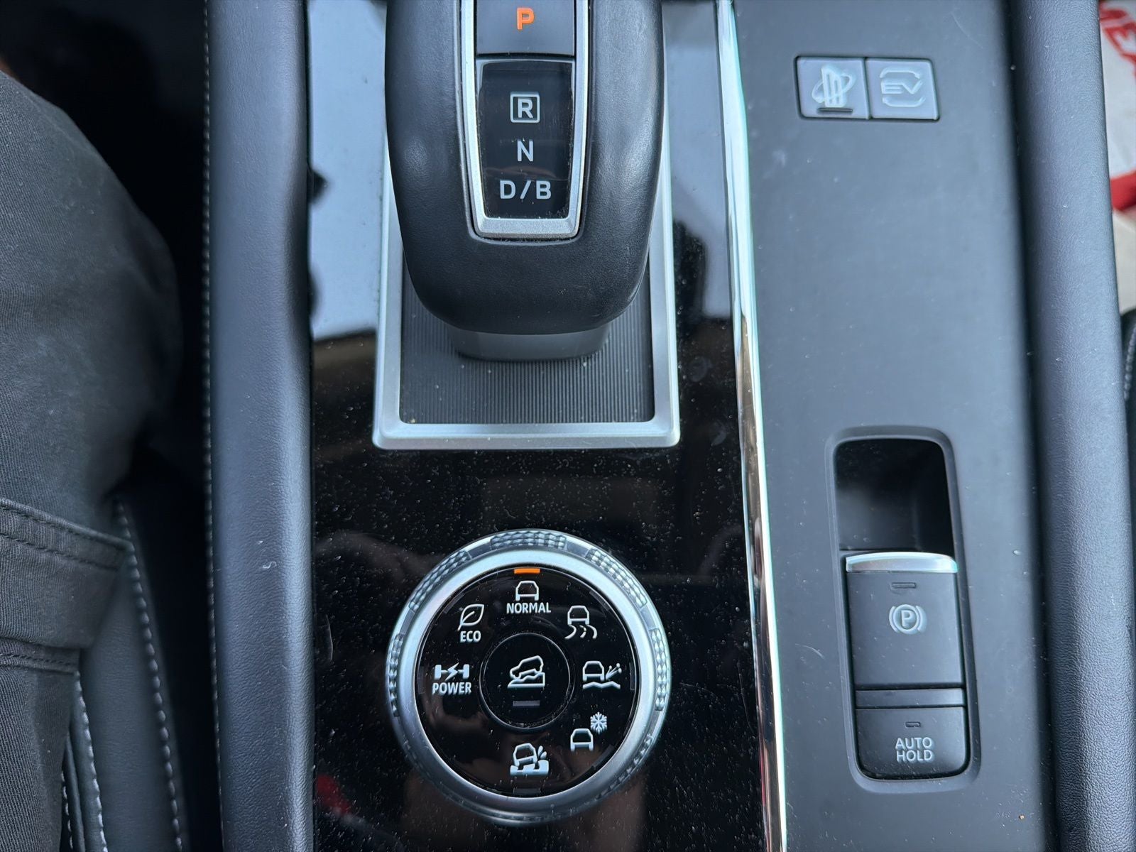 2023 Mitsubishi Outlander PHEV SE