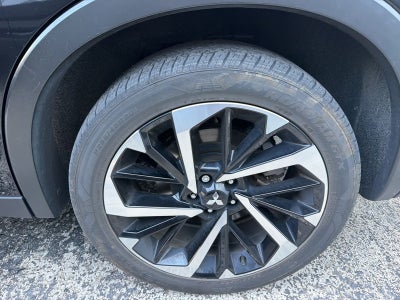 2023 Mitsubishi Outlander PHEV SE