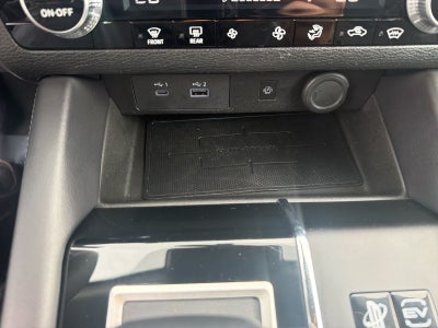 2023 Mitsubishi Outlander PHEV SE