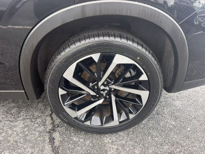 2023 Mitsubishi Outlander PHEV SE