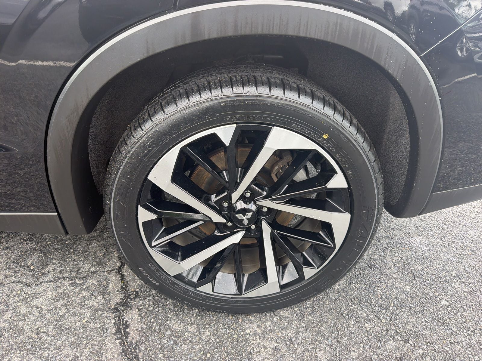 2023 Mitsubishi Outlander PHEV SE