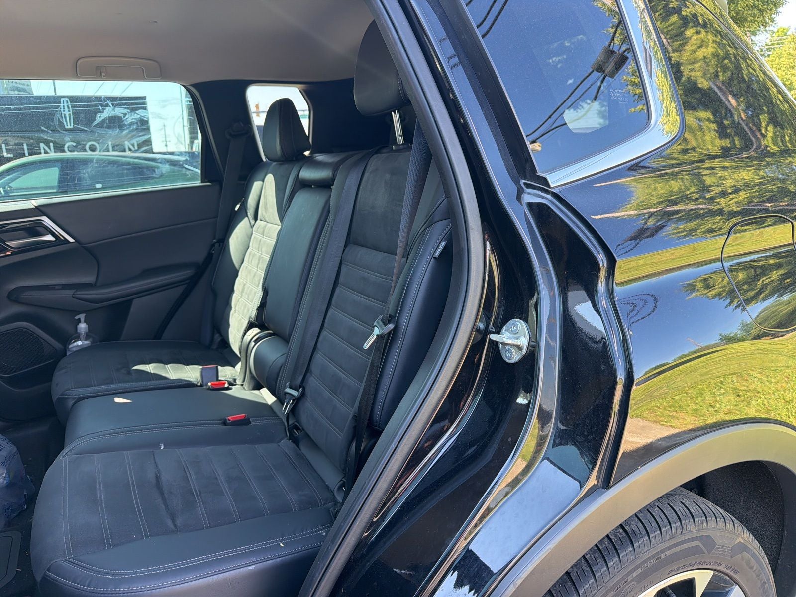 2023 Mitsubishi Outlander PHEV SE