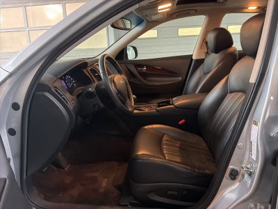 2016 INFINITI QX50 Base