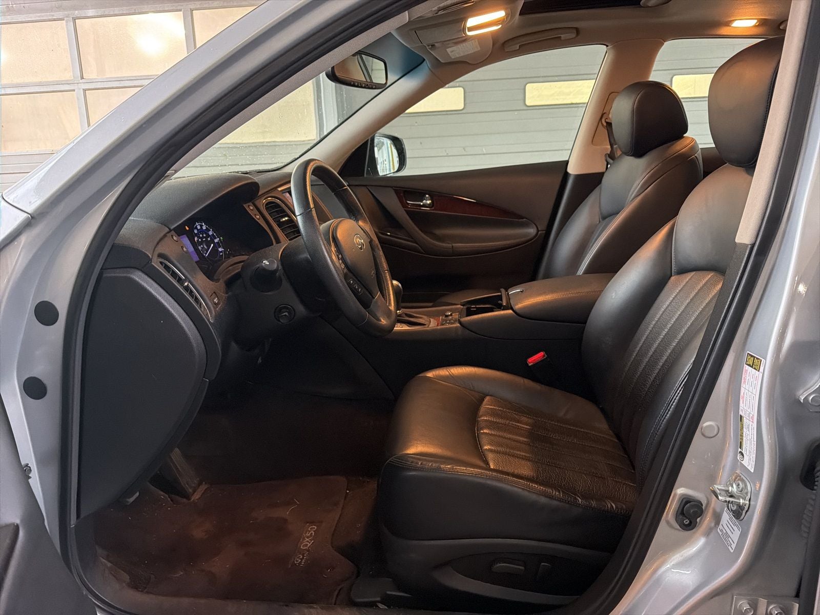 2016 INFINITI QX50 Base
