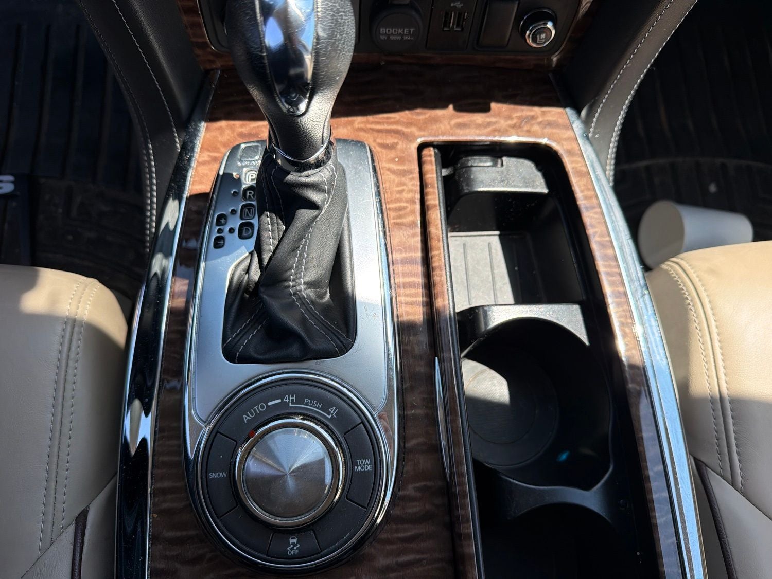 2019 Nissan Armada Platinum