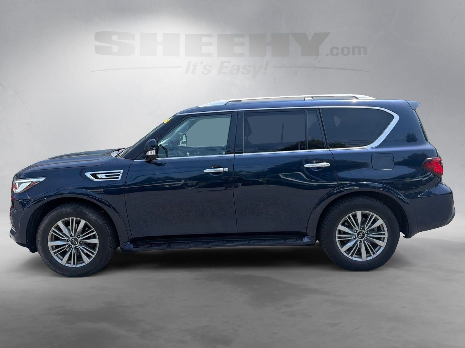 2021 INFINITI QX80 LUXE