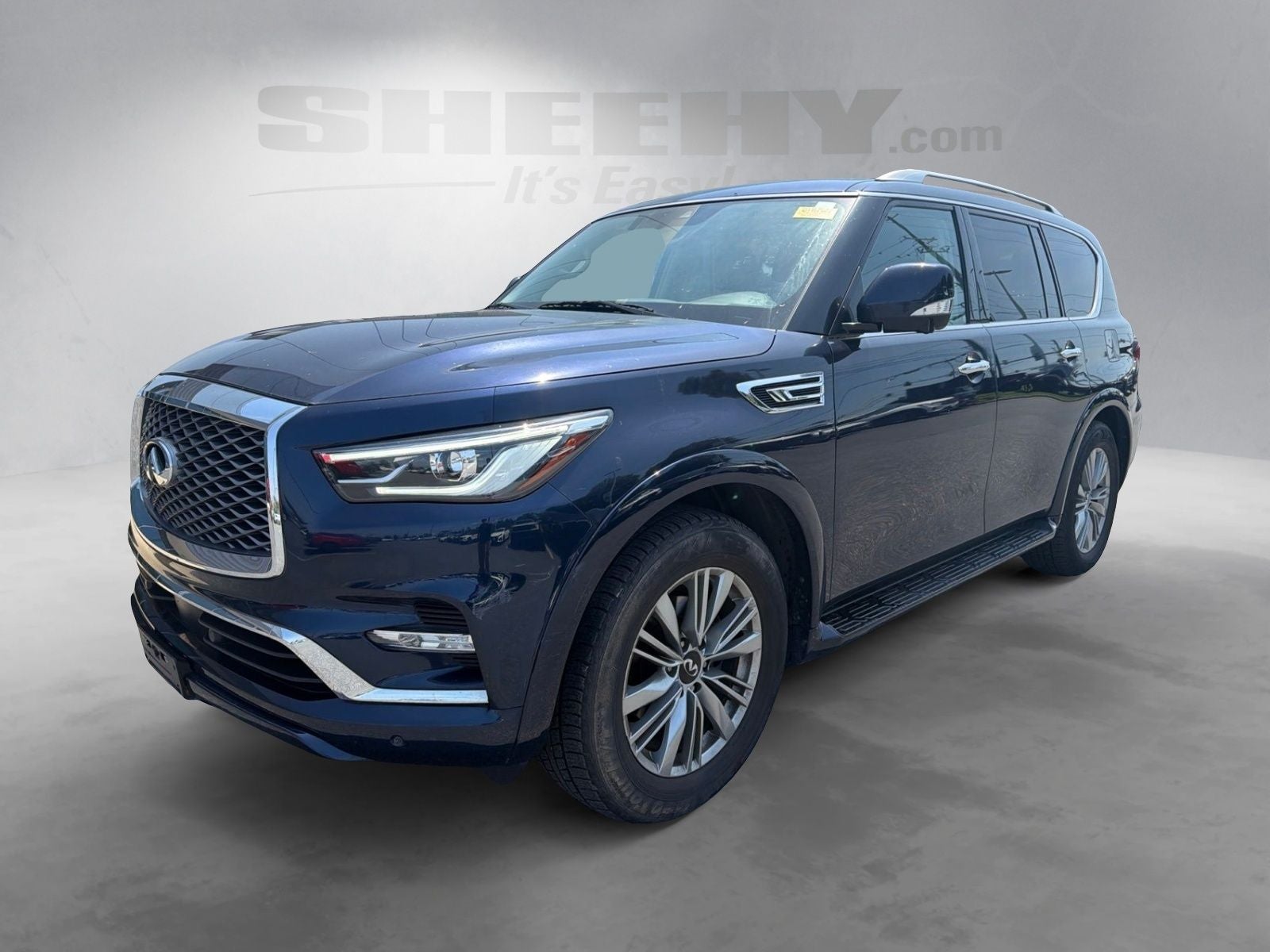 2021 INFINITI QX80 LUXE