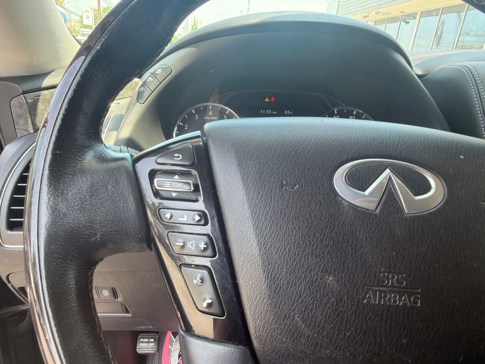 2021 INFINITI QX80 LUXE