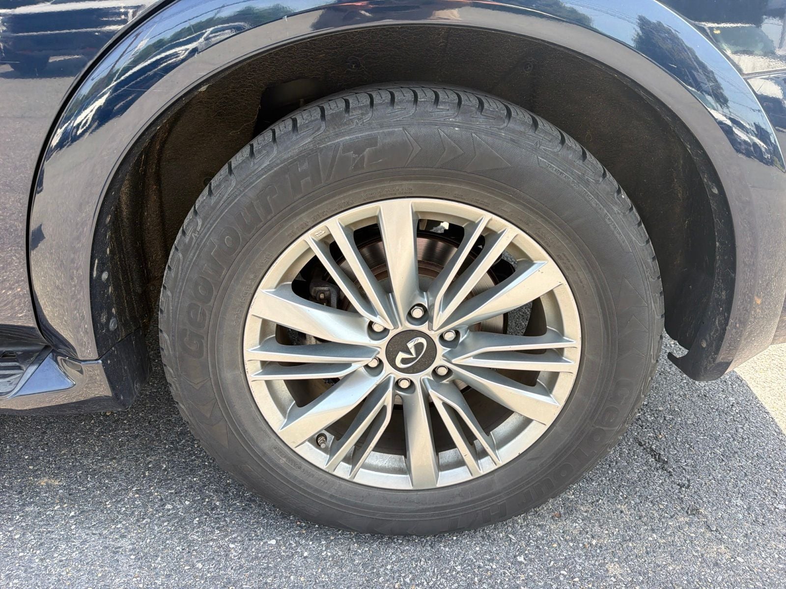 2021 INFINITI QX80 LUXE