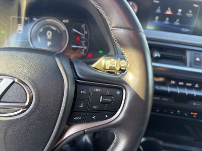 2021 Lexus UX 250h Base