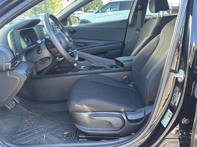2025 Hyundai Elantra SEL Sport
