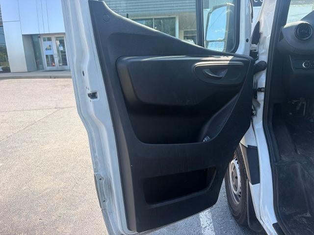 2023 Mercedes-Benz Sprinter 1500 144 WB Standard Roof Cargo