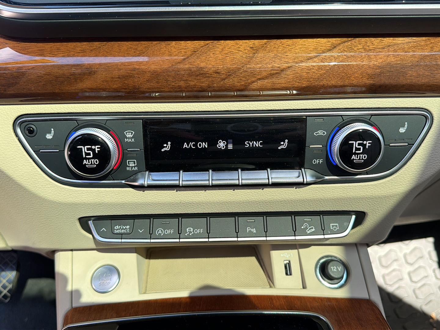 2023 Audi Q5 40 Premium