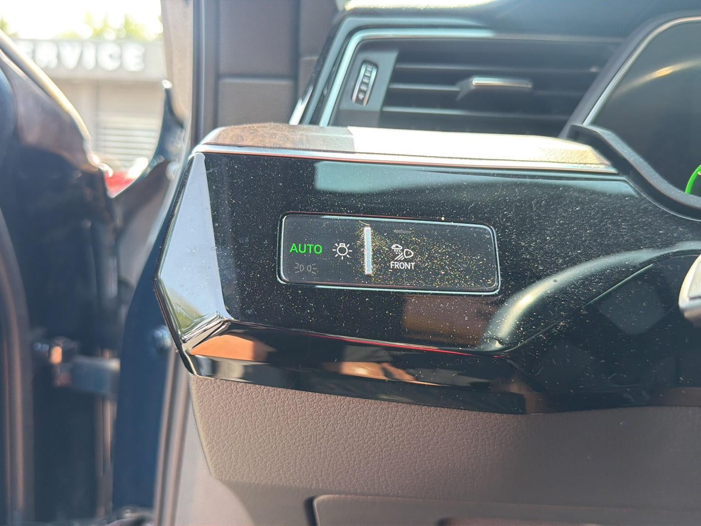 2019 Audi e-tron Prestige