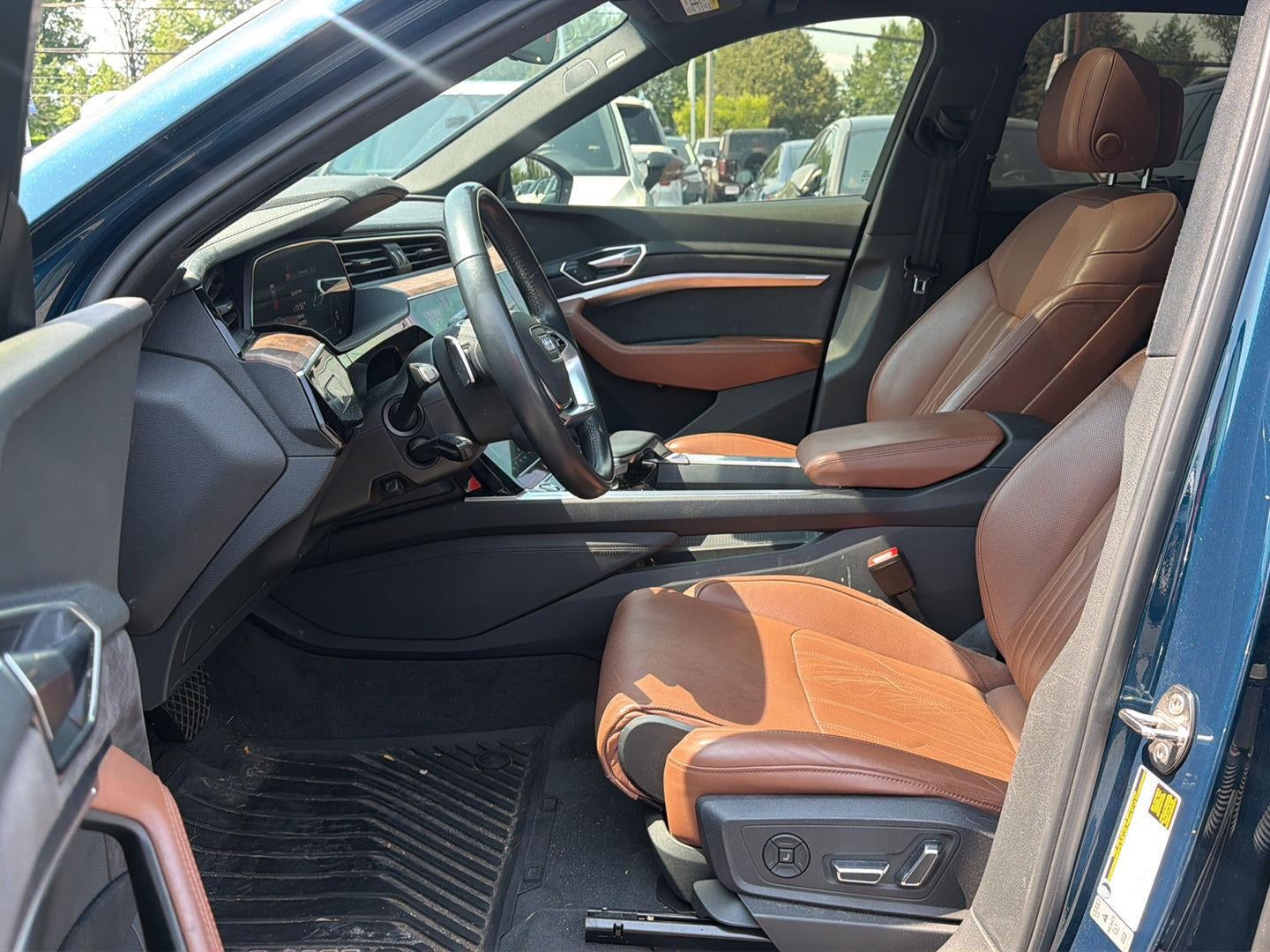 2019 Audi e-tron Prestige