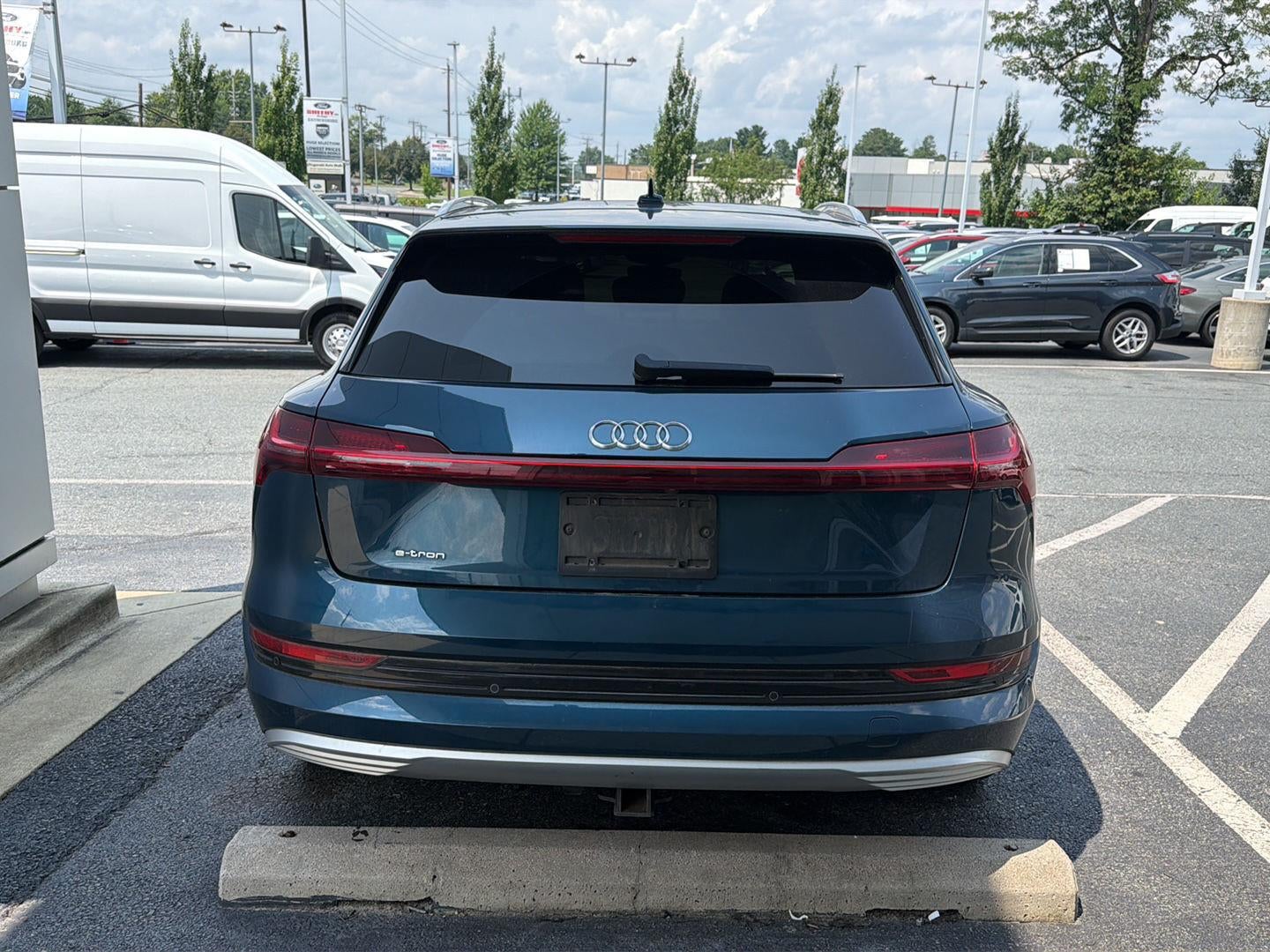 2019 Audi e-tron Prestige