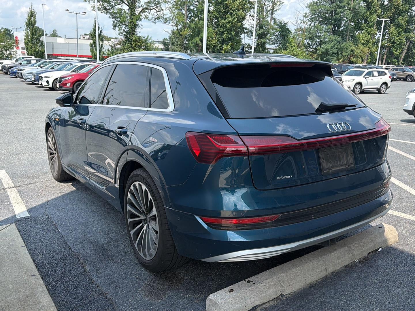 2019 Audi e-tron Prestige