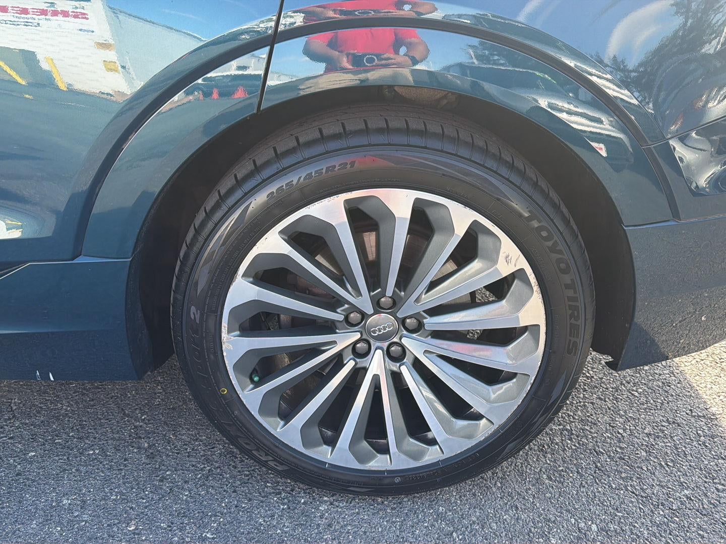 2019 Audi e-tron Prestige